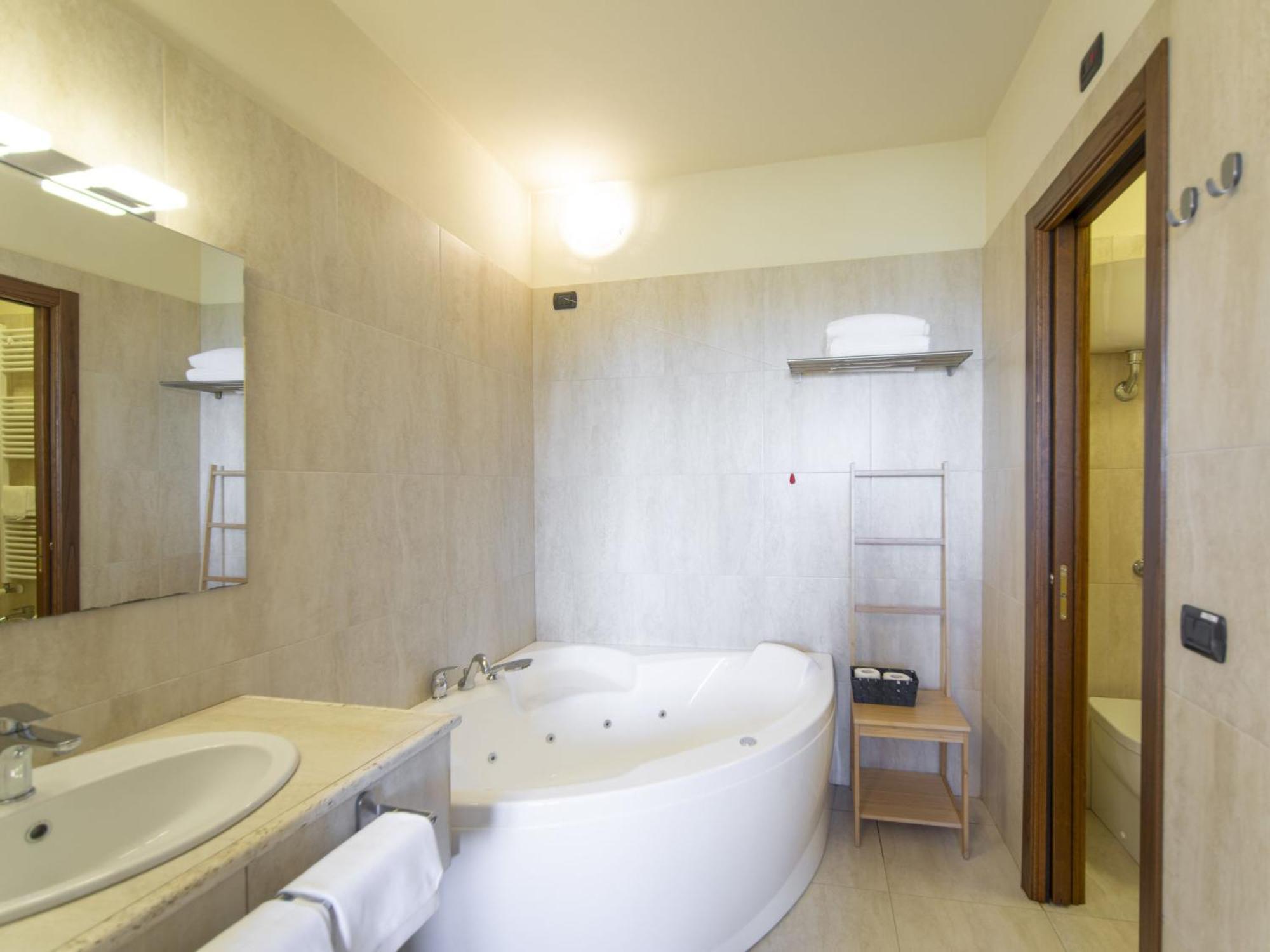 Holiday Home Borgo Carradori By Interhome Lucignano Luaran gambar